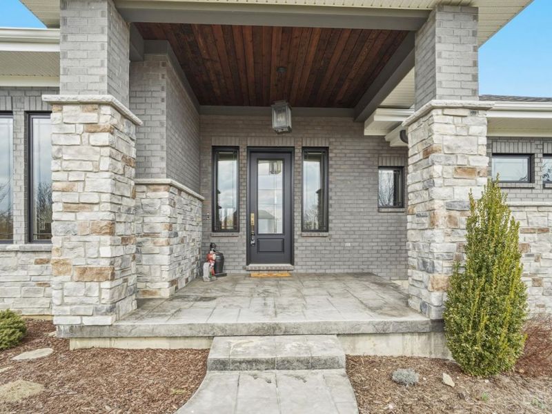 2239 Quail Run Farm Lane, Cincinnati, OH 45233 Photo 2