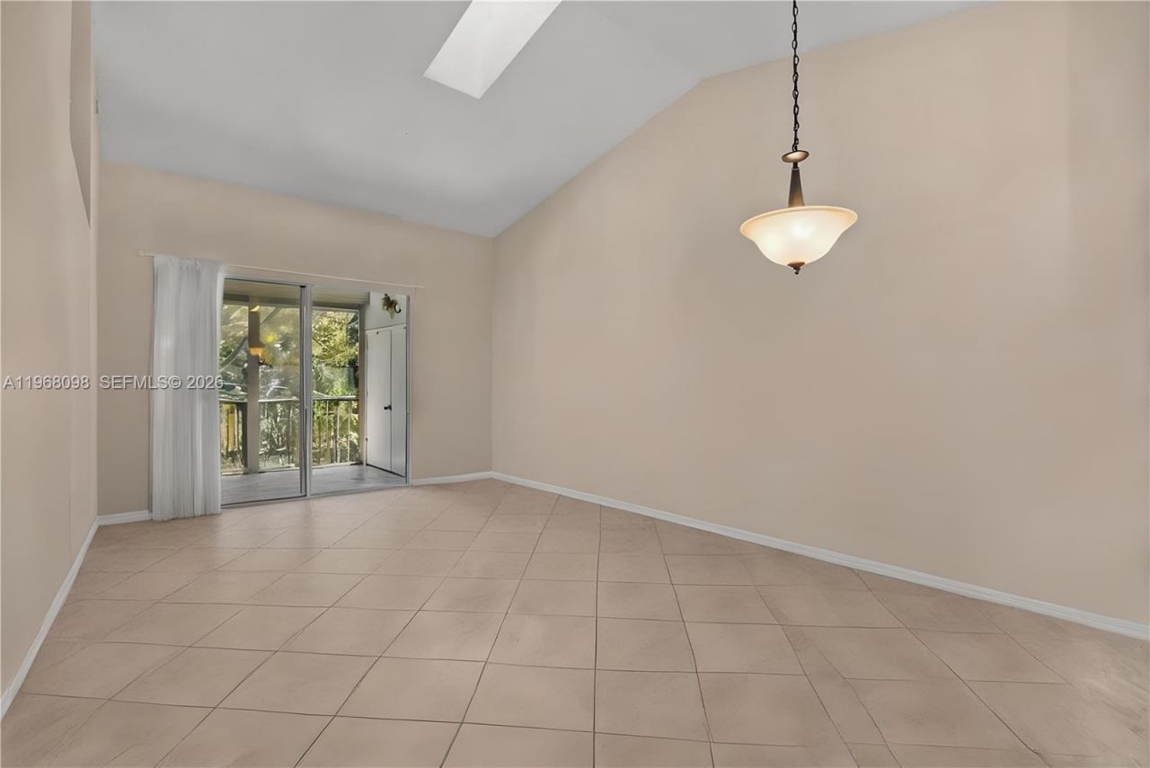 18081 SE Country Club Dr, Unit 37-367, Jupiter, FL 33469 Photo