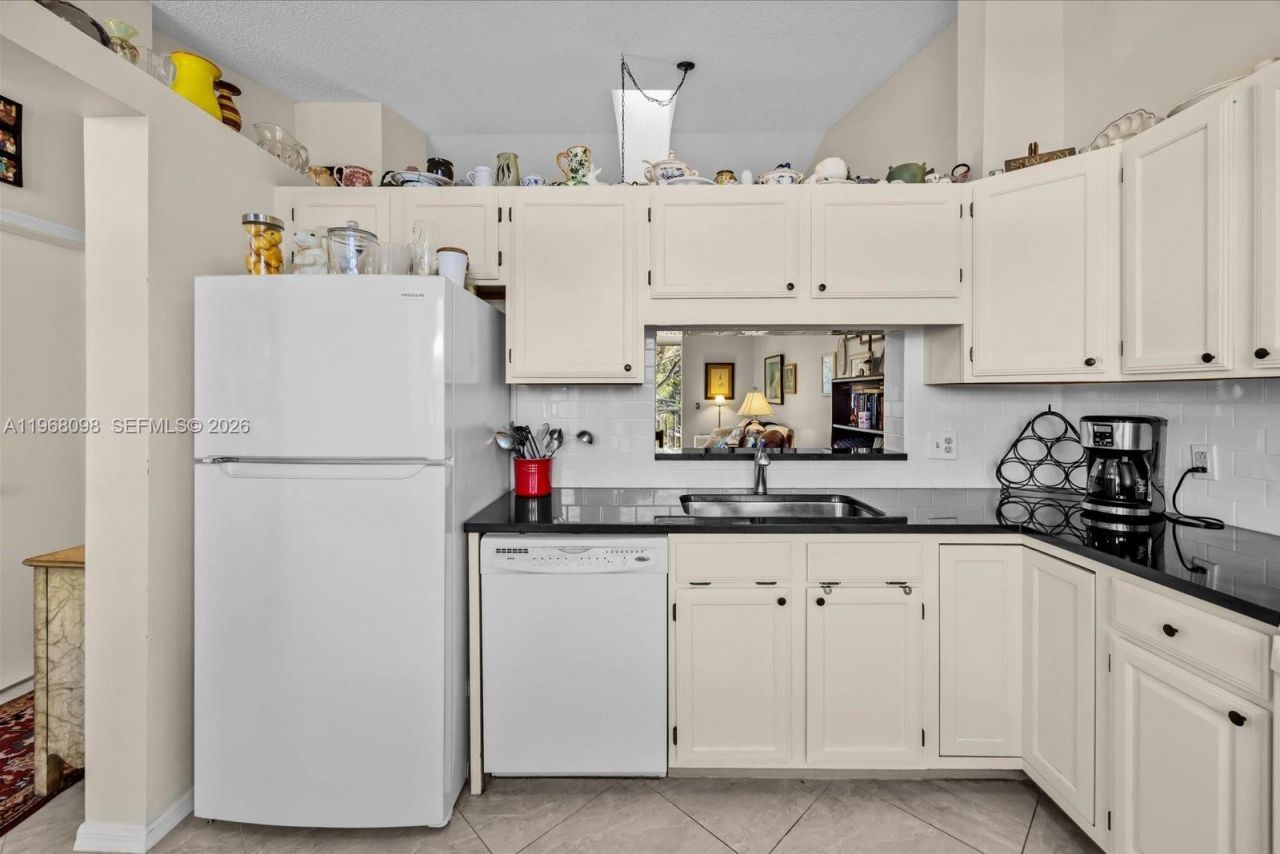 18081 SE Country Club Dr, Unit 37-367, Jupiter, FL 33469 Photo