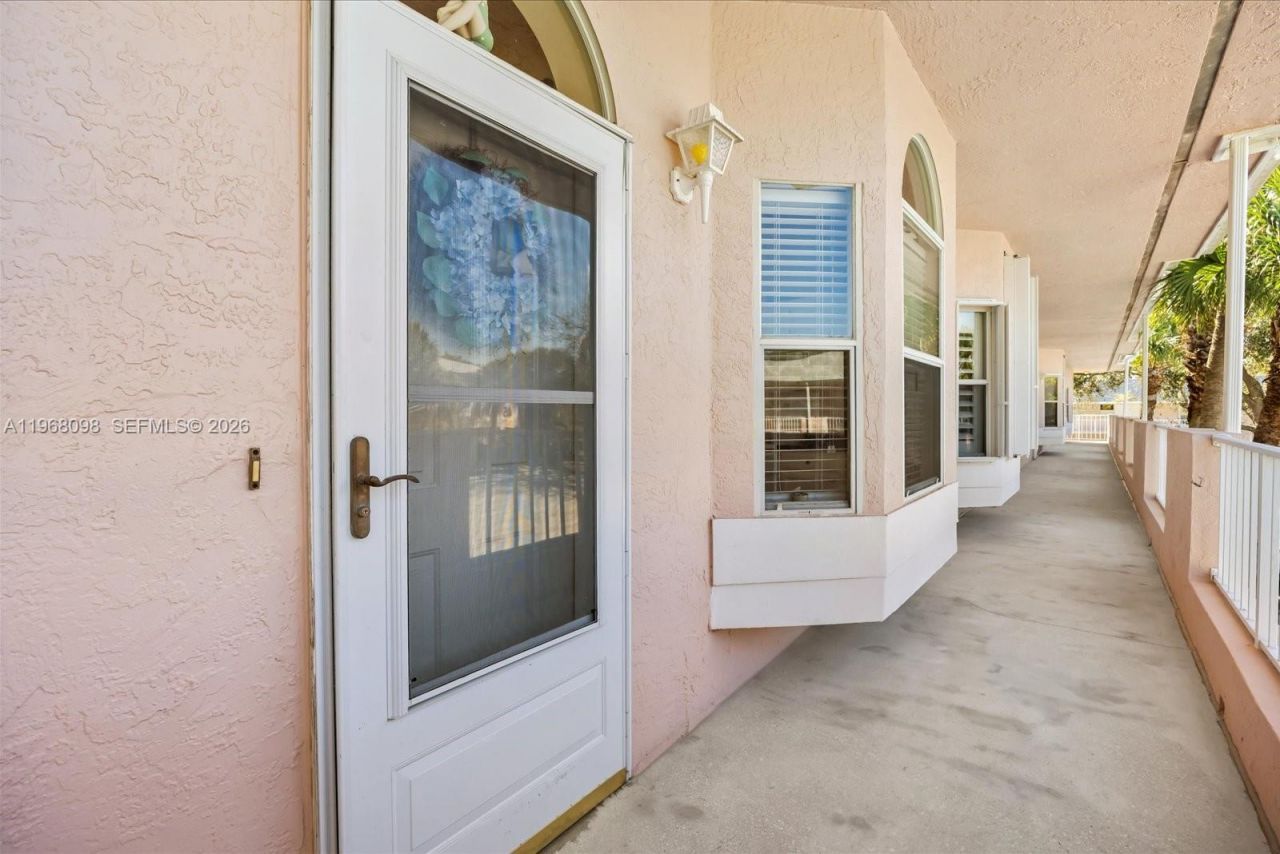 18081 SE Country Club Dr, Unit 37-367, Jupiter, FL 33469 Photo