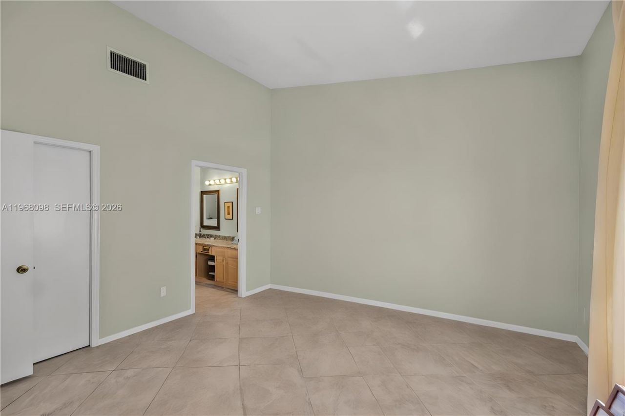 18081 SE Country Club Dr, Unit 37-367, Jupiter, FL 33469 Photo