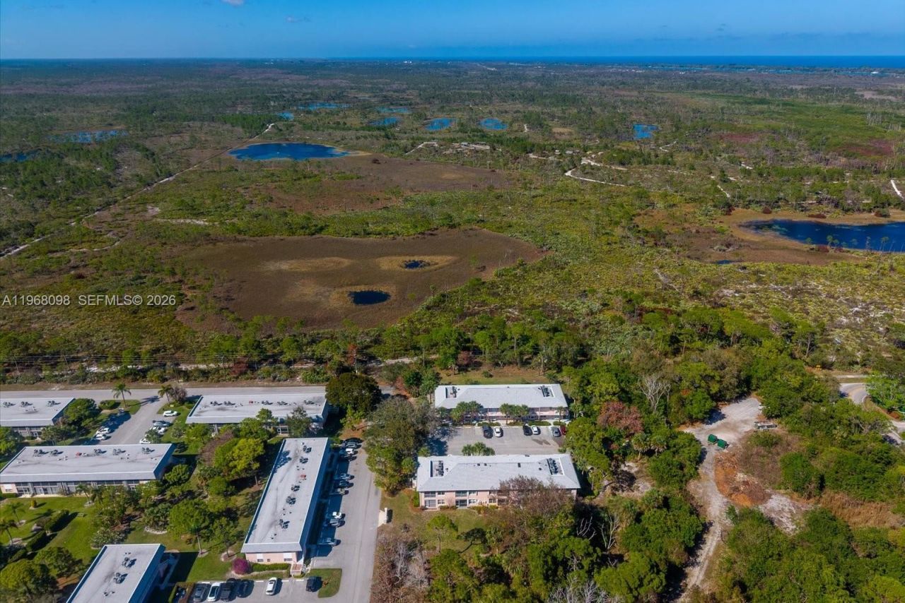 18081 SE Country Club Dr, Unit 37-367, Jupiter, FL 33469 Photo