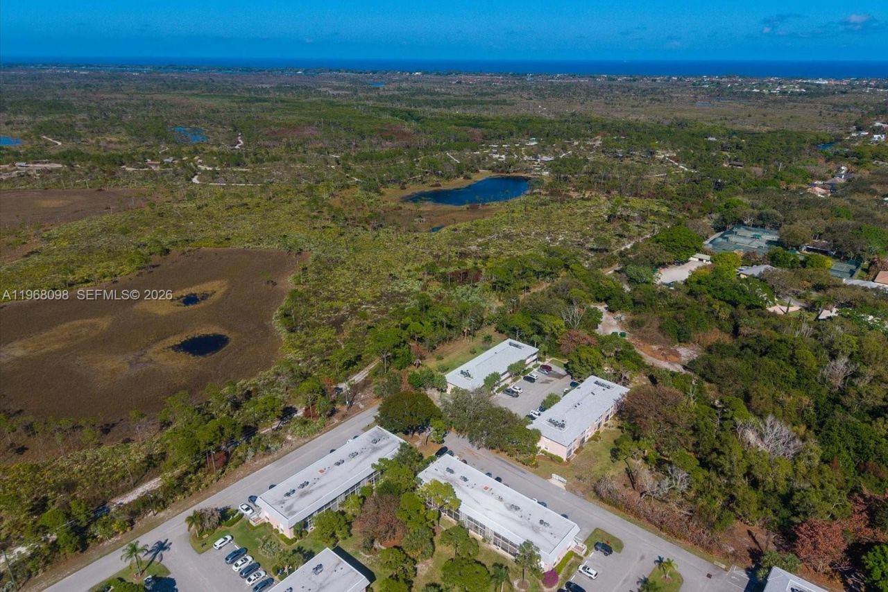18081 SE Country Club Dr, Unit 37-367, Jupiter, FL 33469 Photo