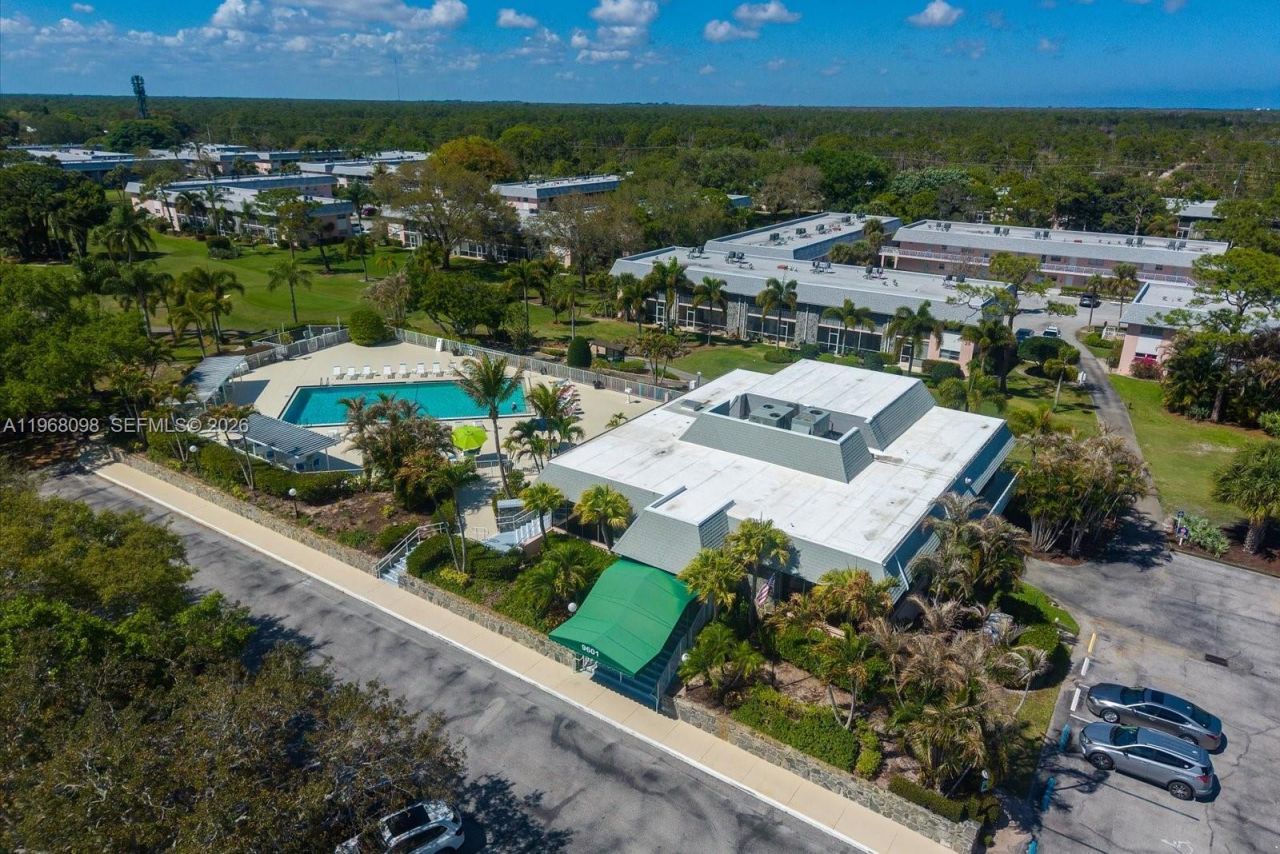 18081 SE Country Club Dr, Unit 37-367, Jupiter, FL 33469 Photo