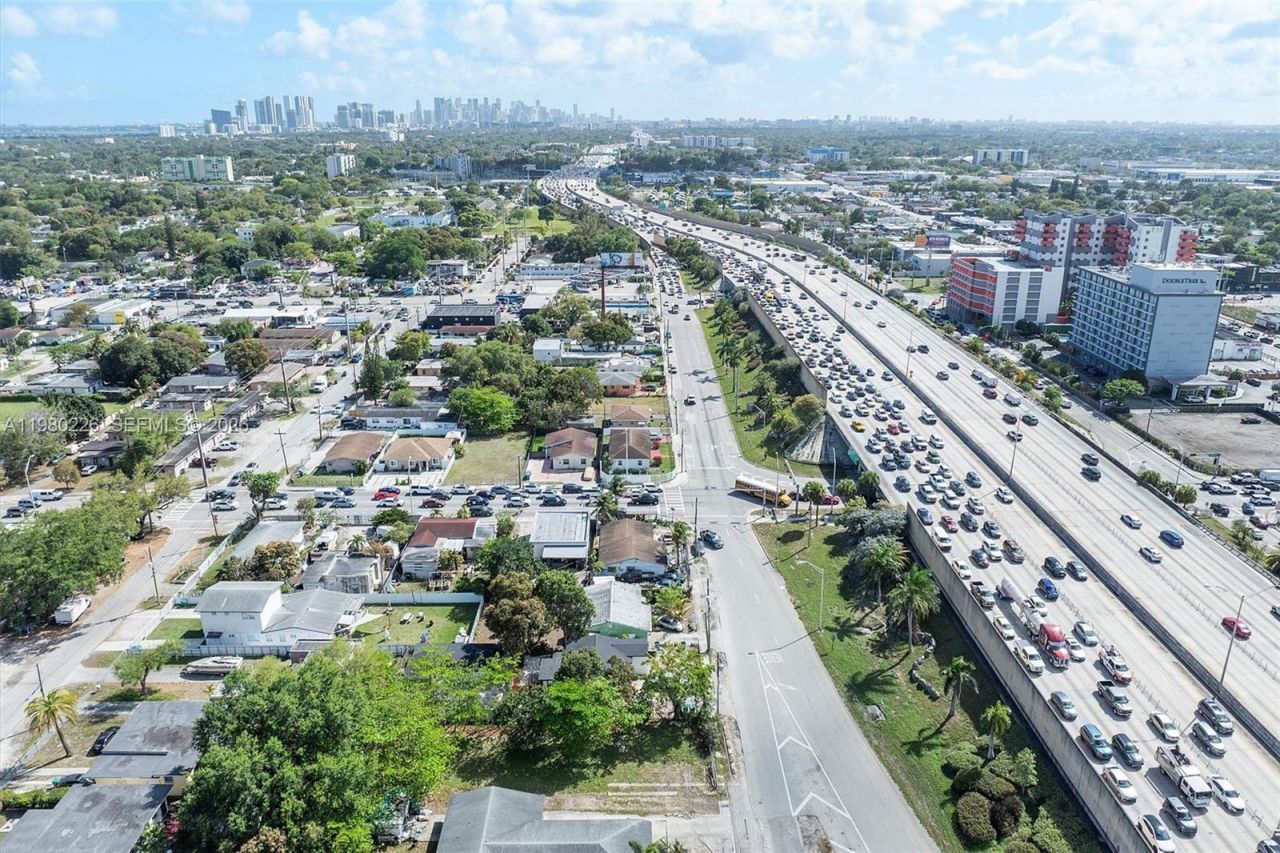 Please Call For Address, Miami, FL 33150 Photo