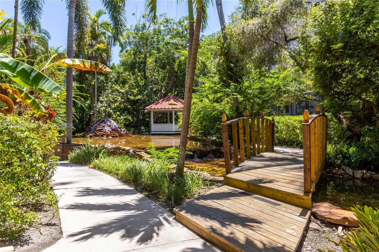 101 Ocean Lane Dr, Unit 1013, Key Biscayne, FL 33149 Photo