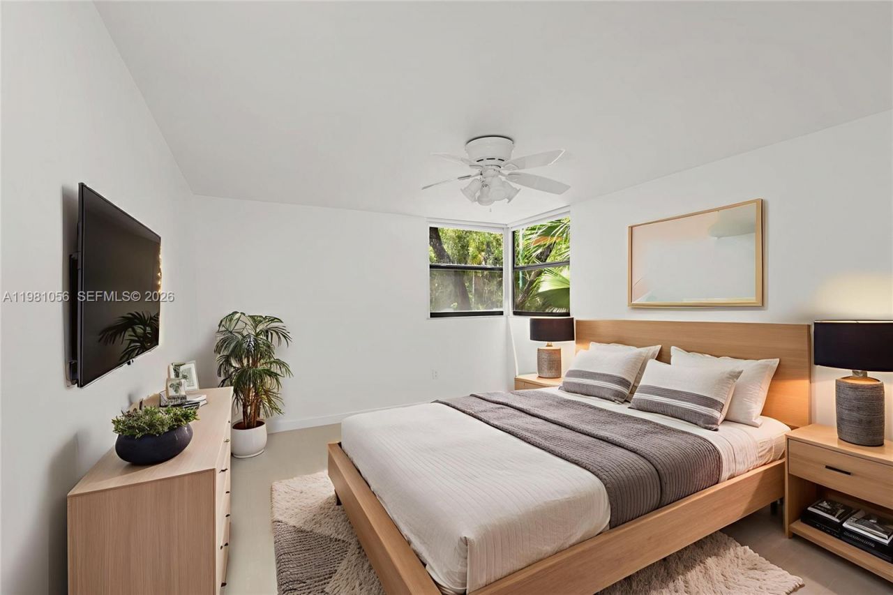 101 Ocean Lane Dr, Unit 1013, Key Biscayne, FL 33149 Photo