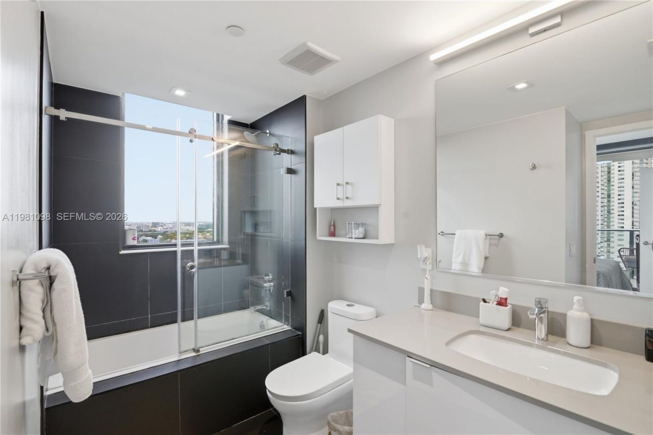 1600 NE 1st Ave , Unit 1610, Miami, FL 33132 Photo