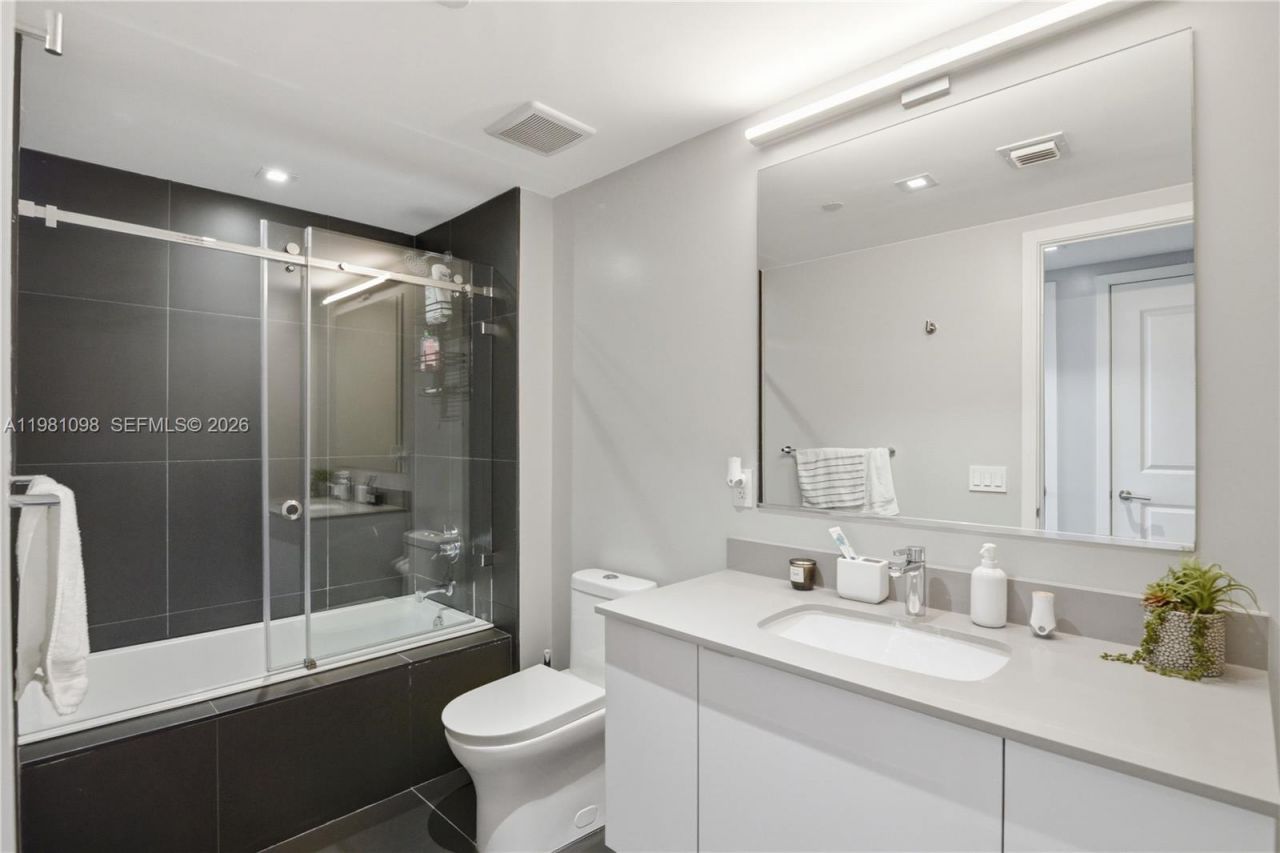 1600 NE 1st Ave , Unit 1610, Miami, FL 33132 Photo