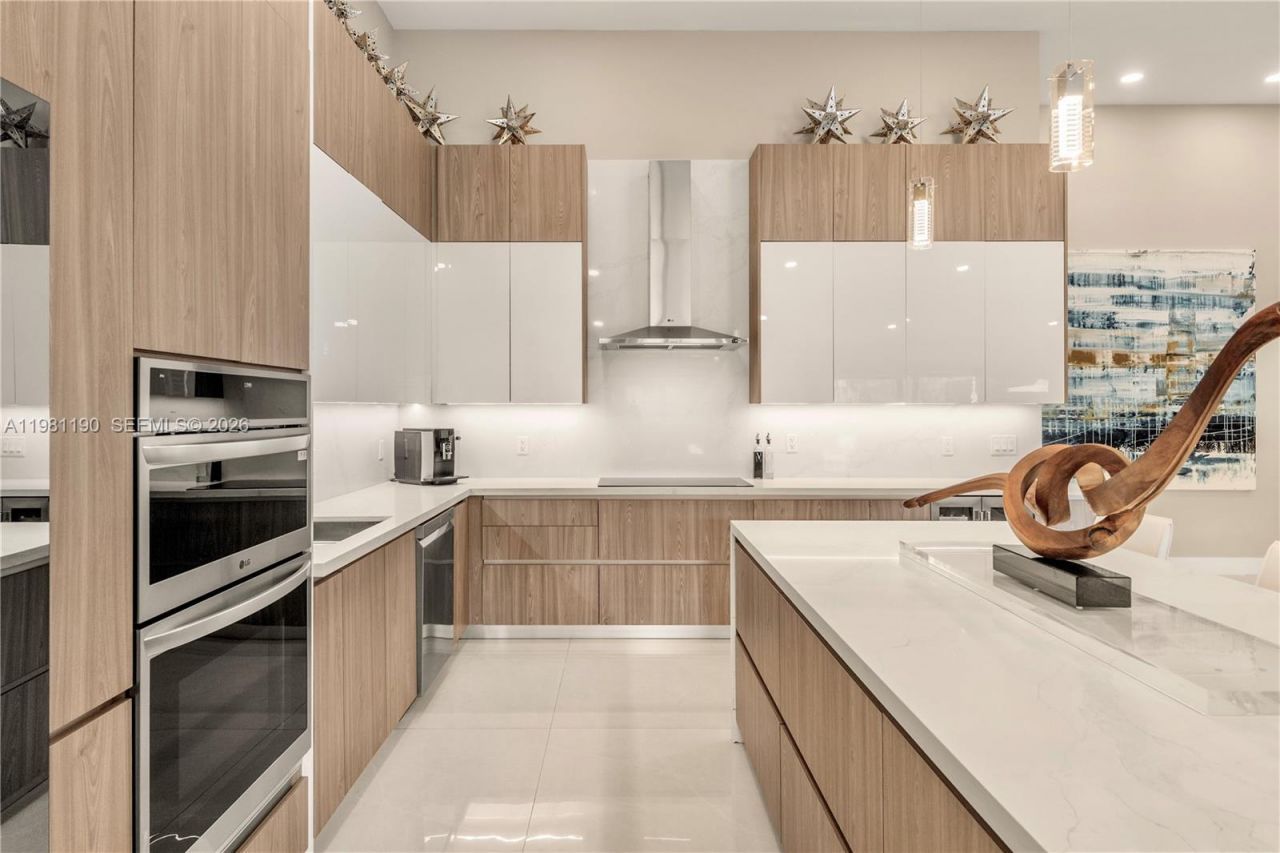 1840 SW 51st Ter, Plantation, FL 33317 Photo