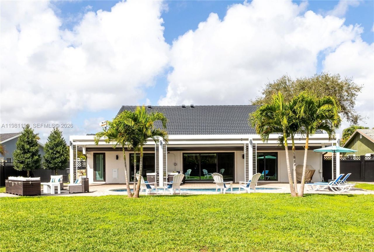 1840 SW 51st Ter, Plantation, FL 33317 Photo