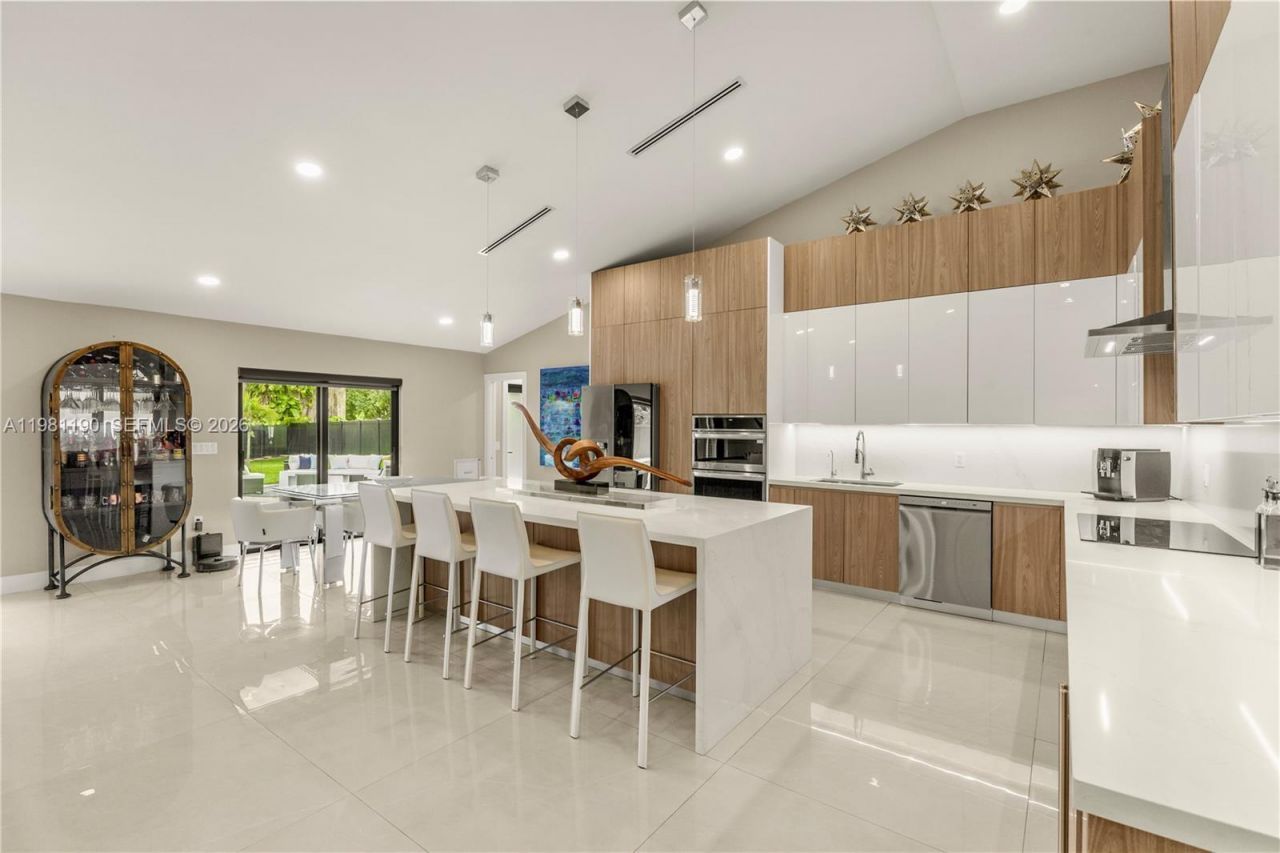 1840 SW 51st Ter, Plantation, FL 33317 Photo