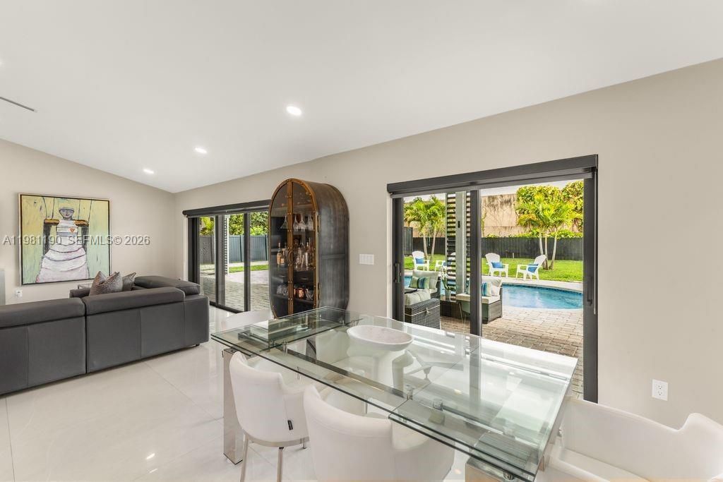 1840 SW 51st Ter, Plantation, FL 33317 Photo