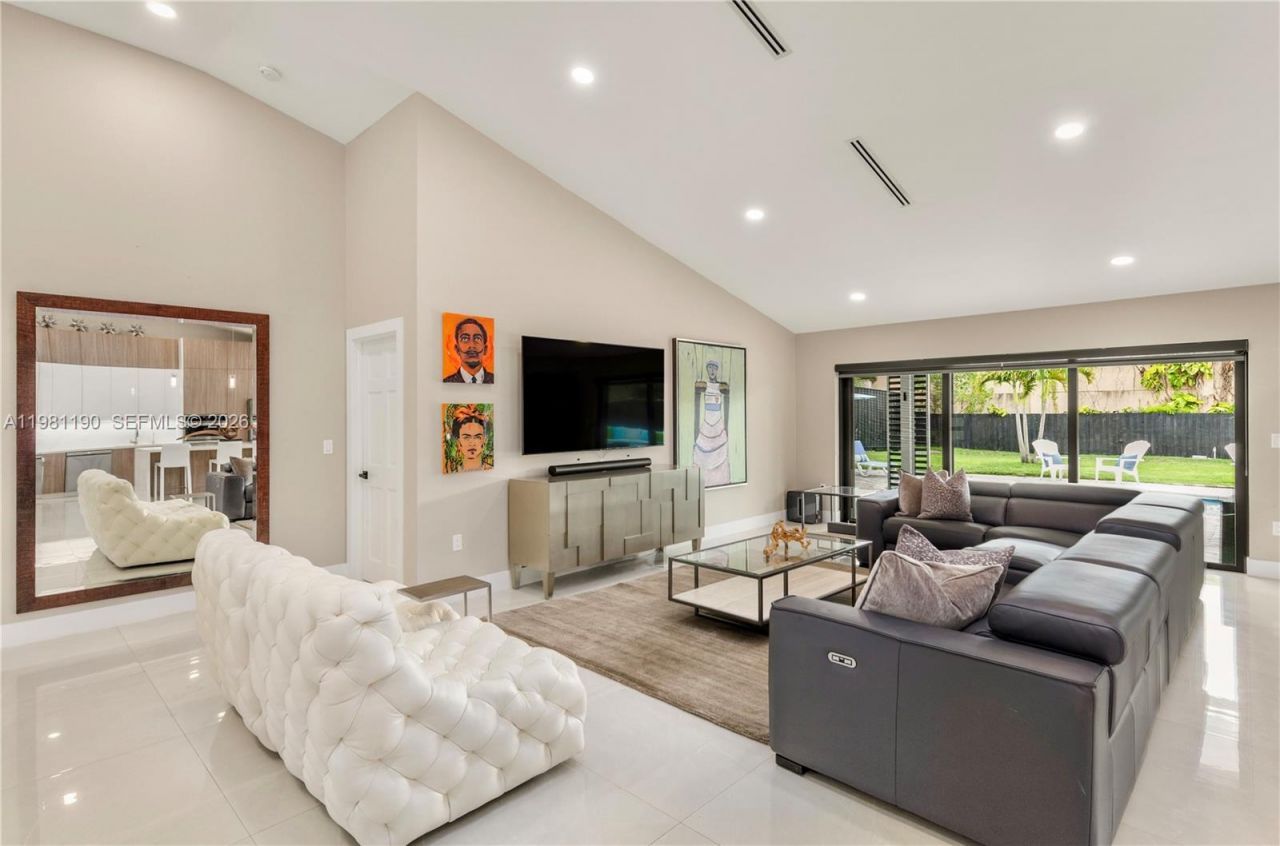 1840 SW 51st Ter, Plantation, FL 33317 Photo