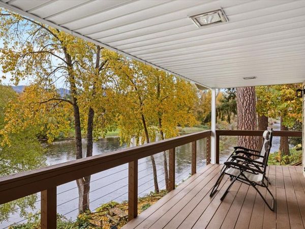 1088 E Park Street, Grants Pass, OR 97527