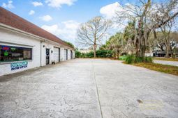 981 Fox Hollow Dr. photo 4