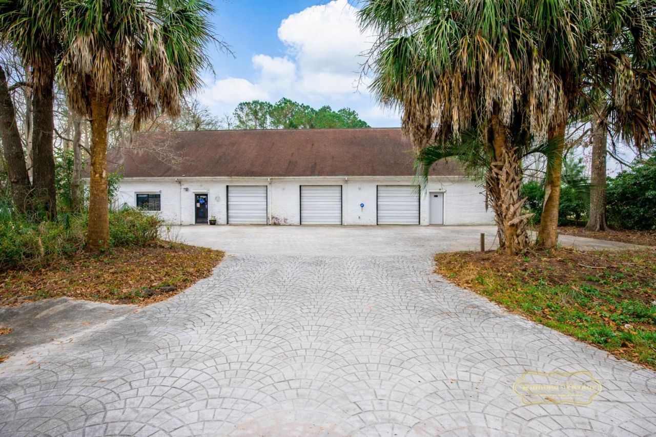 981 Fox Hollow Dr. Photo 4