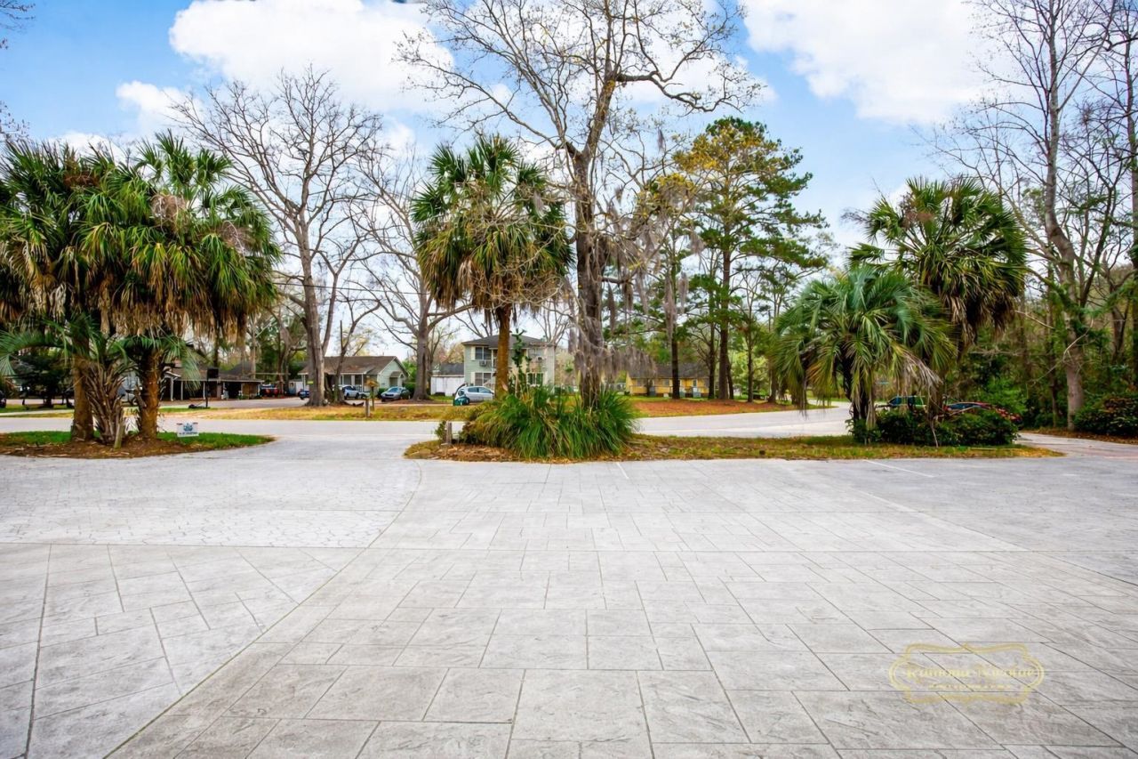 981 Fox Hollow Dr. Photo 6