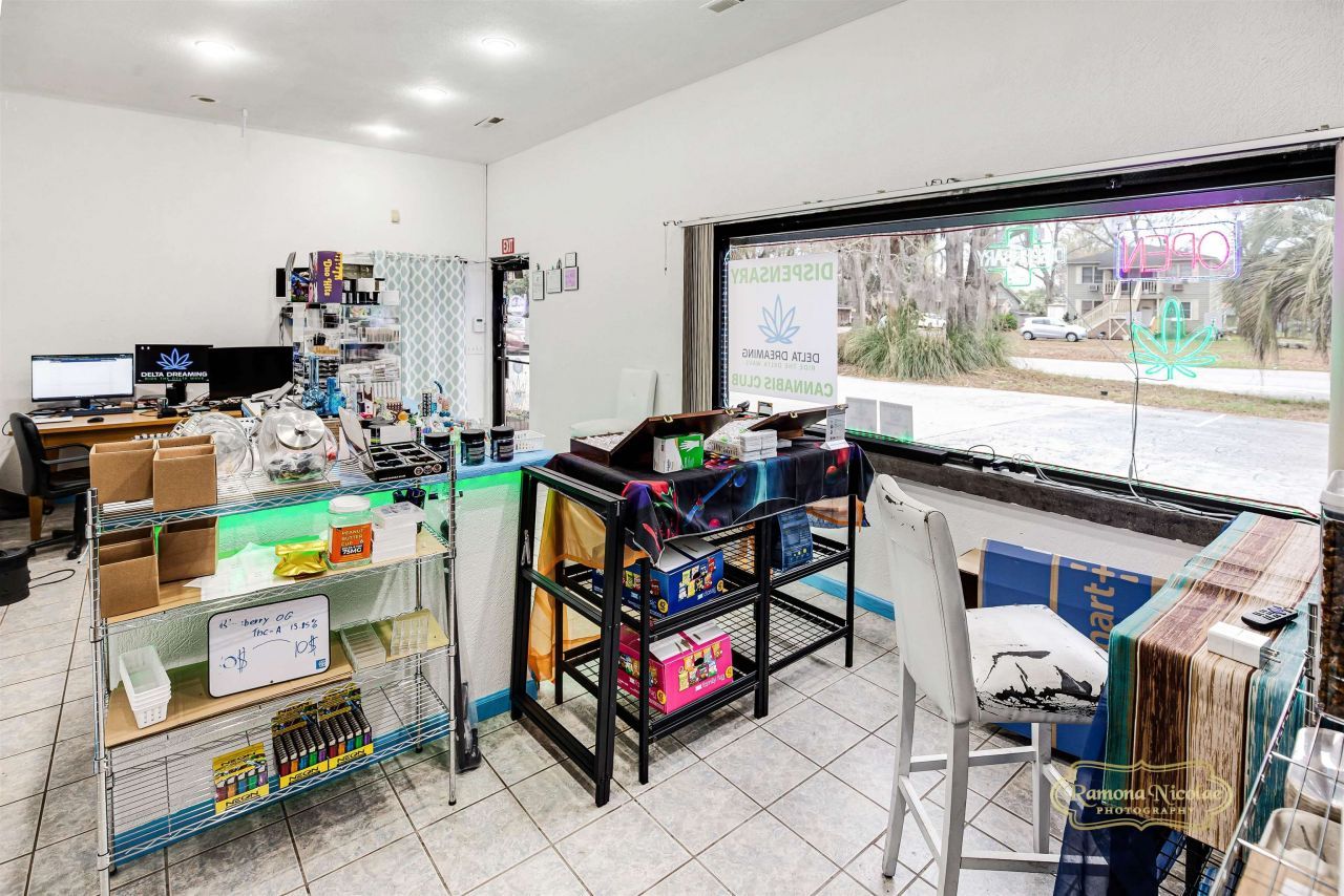 981 Fox Hollow Dr. Photo 9