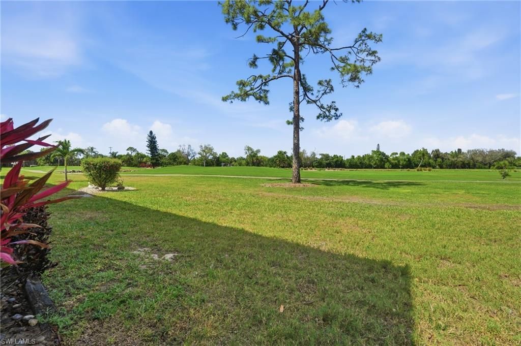 5585 Trailwinds Dr, Unit 314, Fort Myers, FL 33907 Photo
