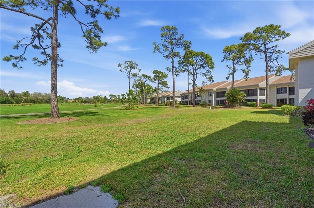 5585 Trailwinds Dr, Unit 314, Fort Myers, FL 33907 Photo