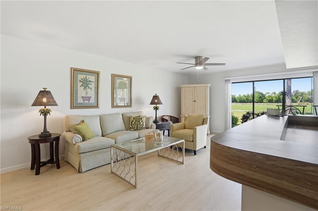 5585 Trailwinds Dr, Unit 314, Fort Myers, FL 33907 Photo