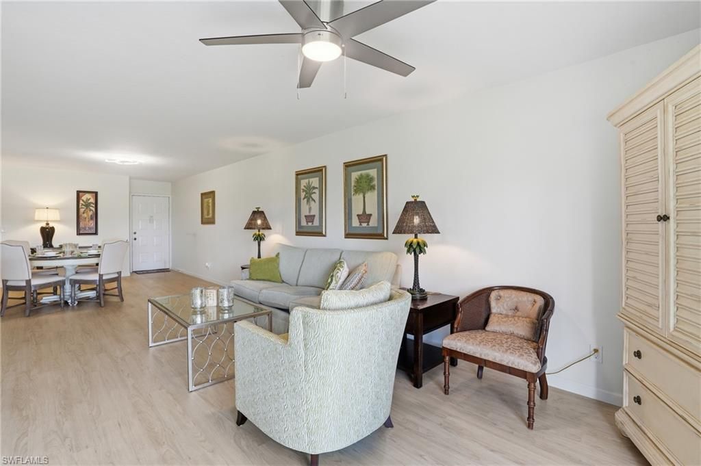 5585 Trailwinds Dr, Unit 314, Fort Myers, FL 33907 Photo