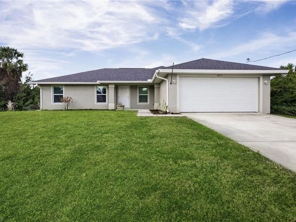 6023 Thrush AVE, FORT MYERS, FL 33905