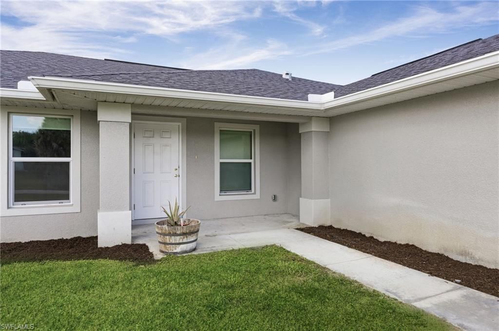 6023 Thrush Ave, Fort Myers, FL 33905 Photo