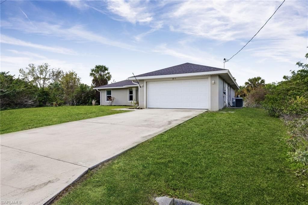 6023 Thrush Ave, Fort Myers, FL 33905 Photo