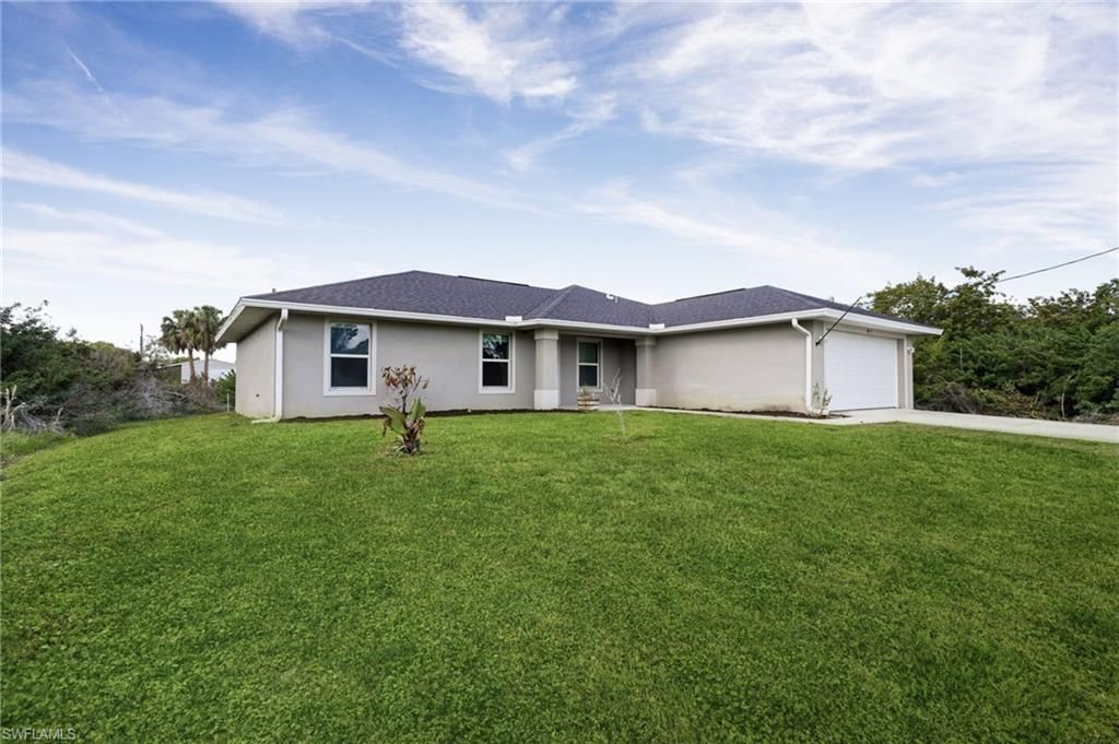 6023 Thrush Ave, Fort Myers, FL 33905 Photo