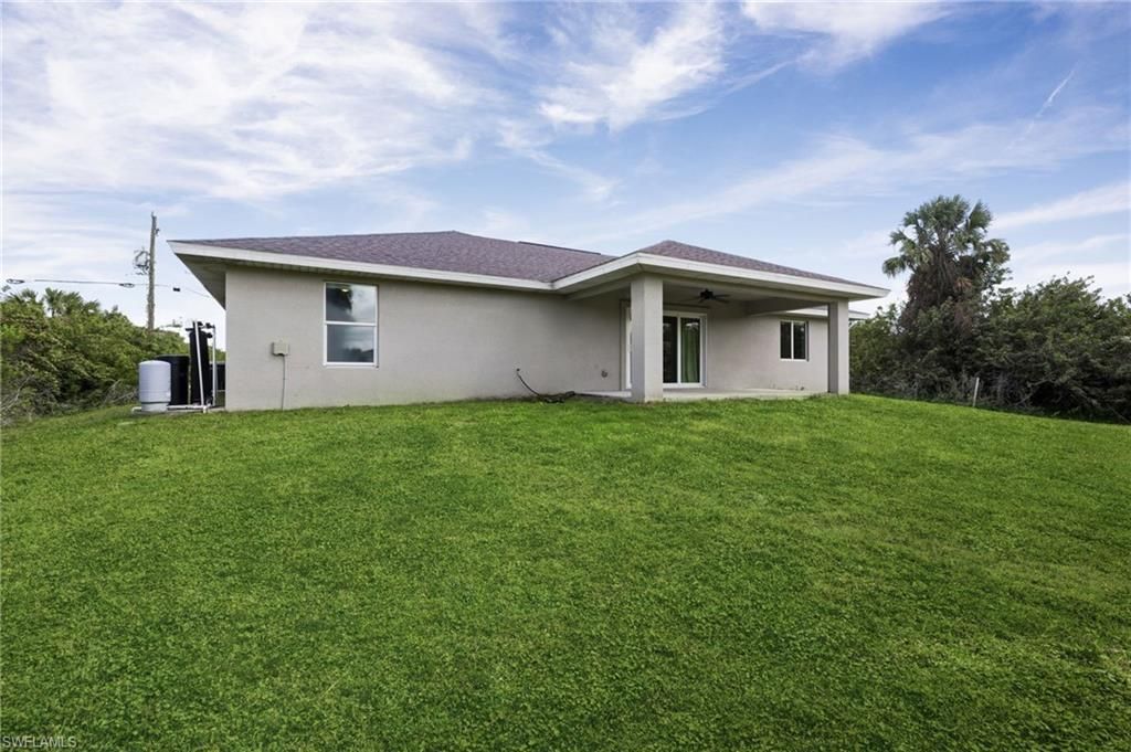 6023 Thrush Ave, Fort Myers, FL 33905 Photo