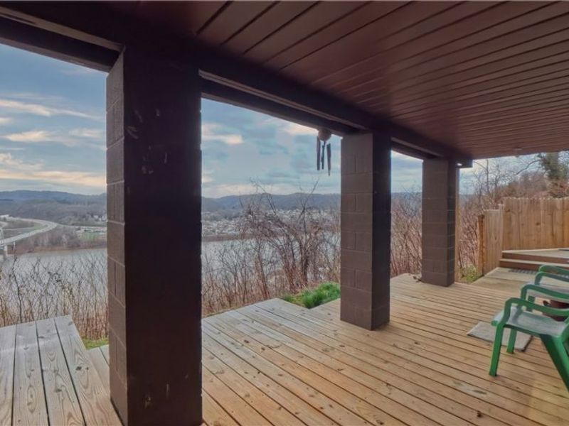 1212 Maine Boulevard, East Liverpool, OH 43920 Photo 32