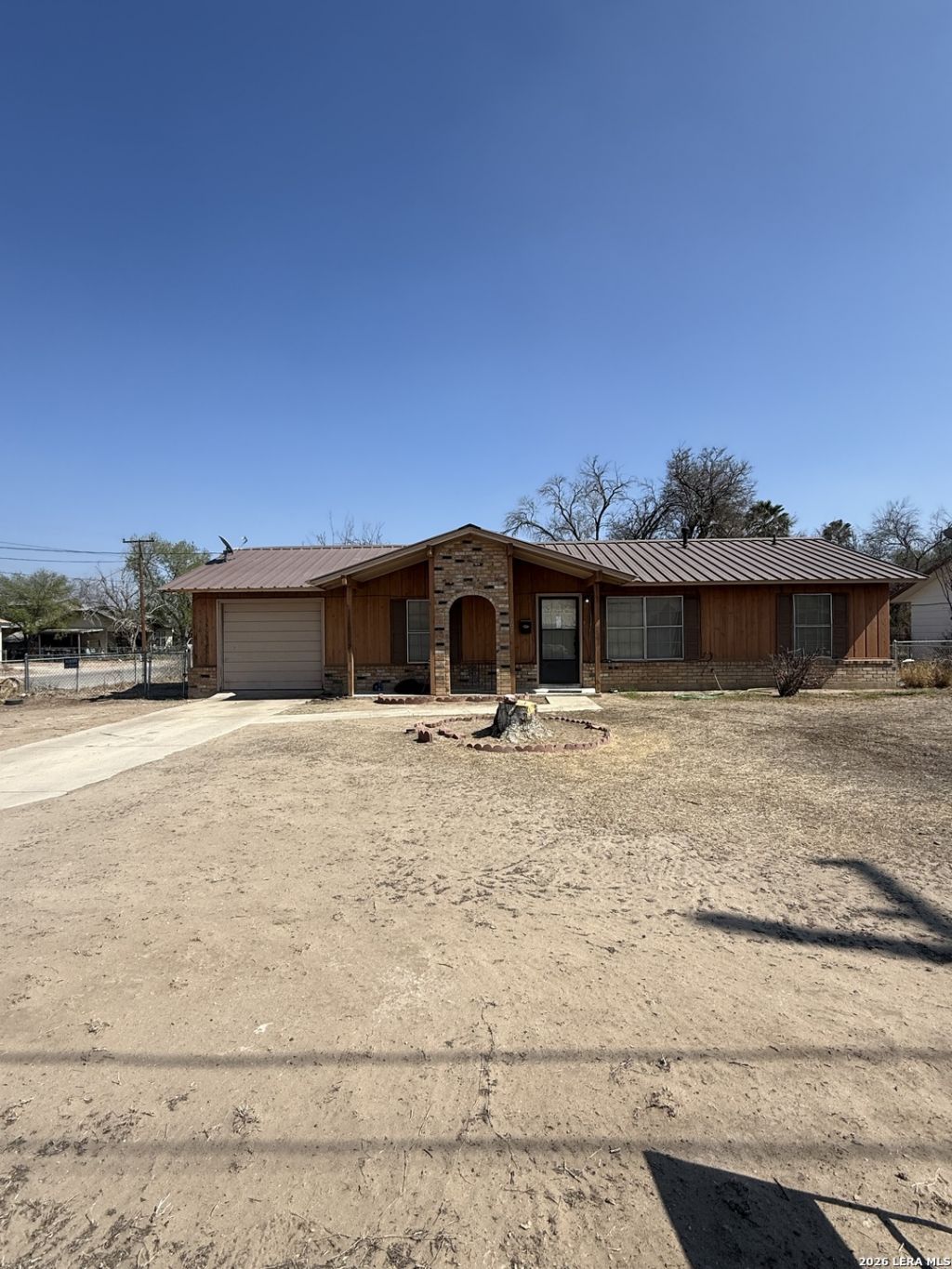 707 N 13th, Carrizo Springs, TX 78834 Main Photo