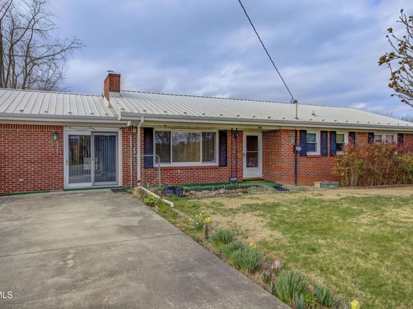 24102 Crimson Drive, Bristol, VA 24202