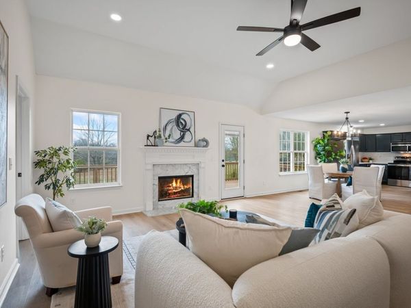 2304 Riverway Dr, Old Hickory, TN 37138