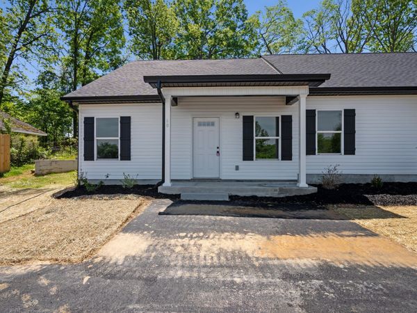 60 Stone Gate Lane, Hartsville, TN 37074