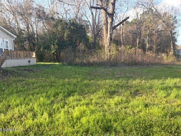 535 W 4th Street, Hattiesburg, MS 39401