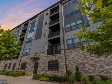12850 MOSAIC PARK WAY, Unit B, HERNDON, VA 20171
