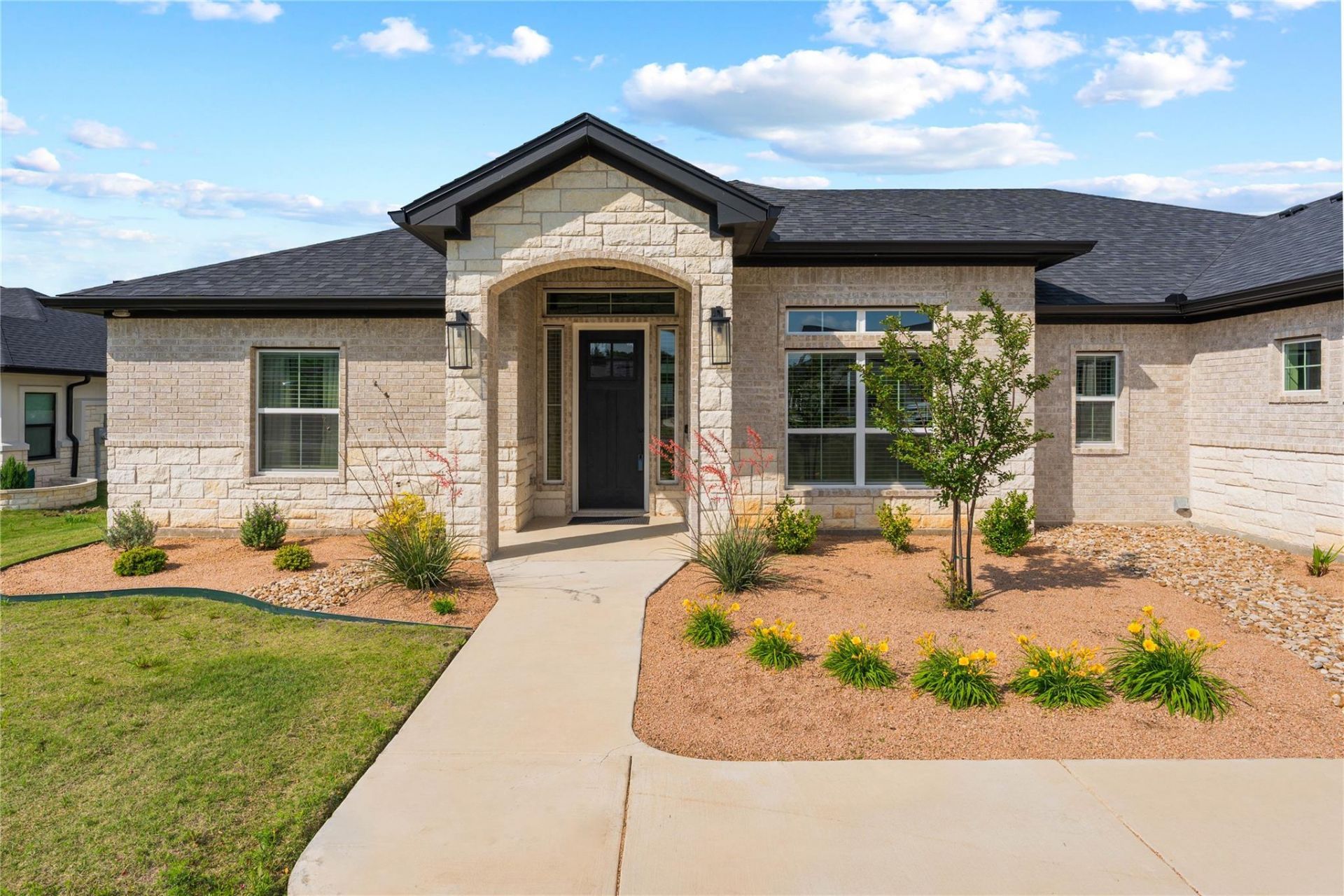1110 Northcross Dr, Salado, TX 76571 Main Photo