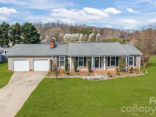 3545 Heather Lane, Gastonia, NC 28056