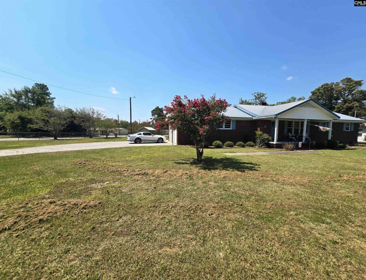 155 S East Ave Photo 8