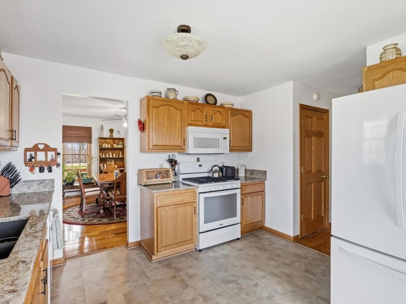 3064 Township Road 124 NE, Somerset, OH 43783 Photo 6