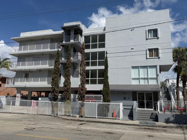 637 SW 3rd St , Unit 308, Miami, FL 33130