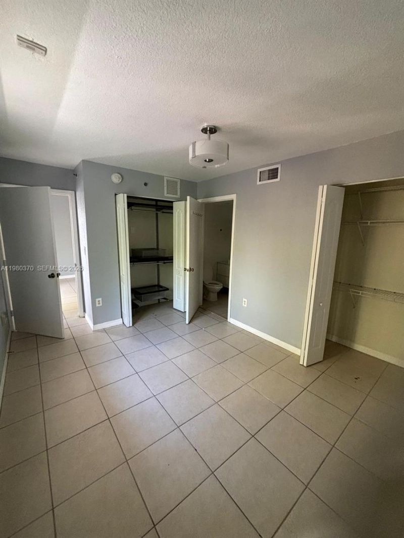 637 SW 3rd St , Unit 308, Miami, FL 33130 Photo