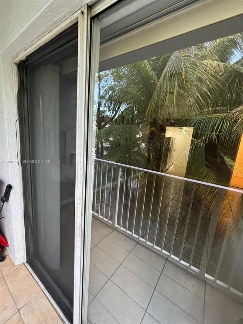 637 SW 3rd St , Unit 308, Miami, FL 33130 Photo