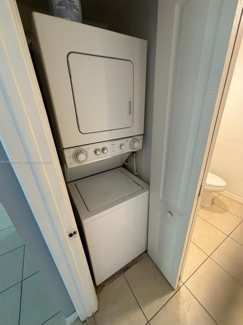 637 SW 3rd St , Unit 308, Miami, FL 33130 Photo