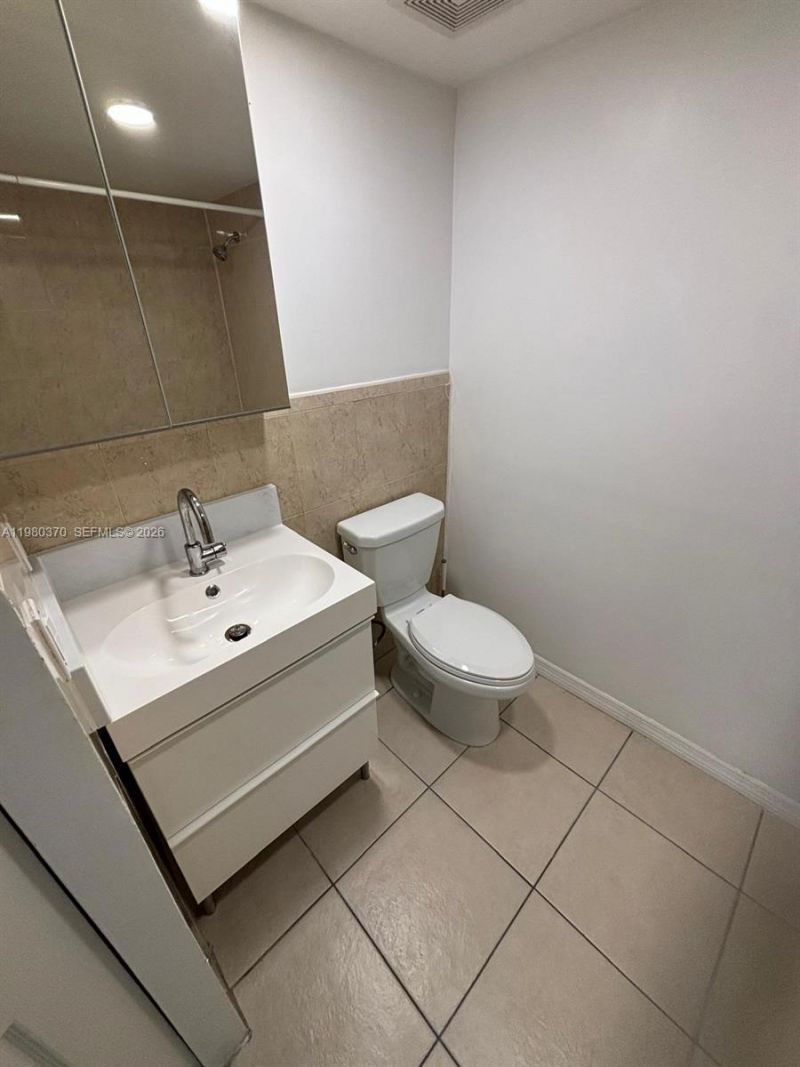 637 SW 3rd St , Unit 308, Miami, FL 33130 Photo