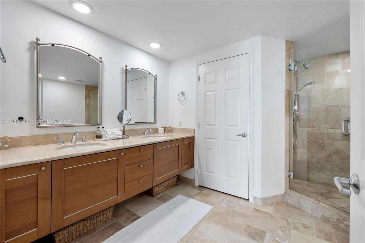 1819 SE 17th St , Unit 906, Fort Lauderdale, FL 33316 Photo