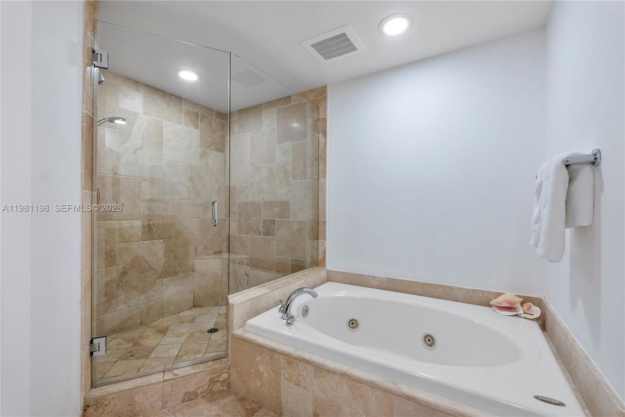 1819 SE 17th St , Unit 906, Fort Lauderdale, FL 33316 Photo